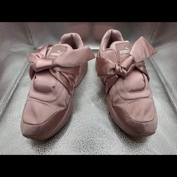 Size 7.5 - PUMA Fenty x Bow Pink W Rihanna Sneakers - Picture 3 of 10